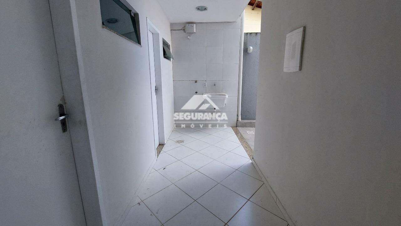 Casa à venda no Vila Rica: ÁREA DE SERVIÇO
