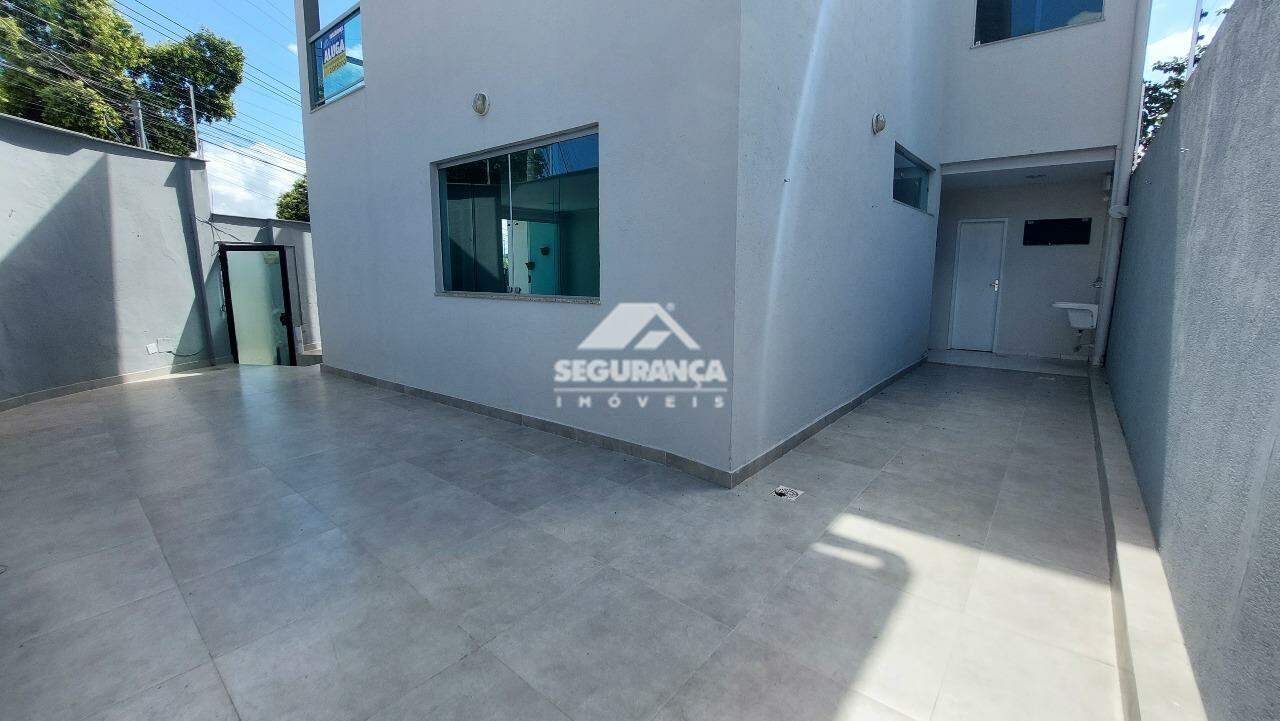 Casa à venda no Vila Rica: VARANDA