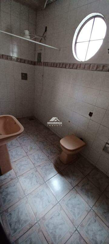Casa à venda no Centro: 