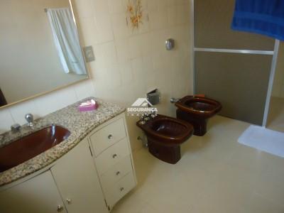 Casa à venda no Centro: 