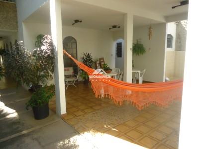 Casa à venda no Centro: 