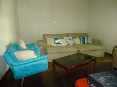 Casa à venda no Centro: 