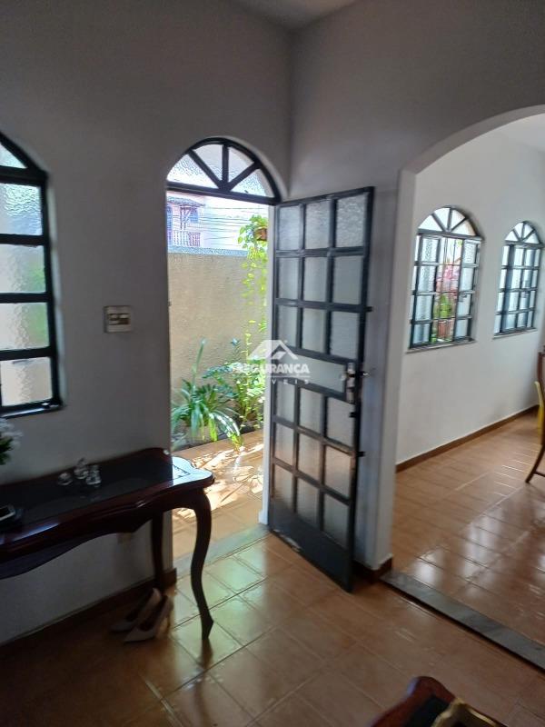 Casa à venda no Centro: