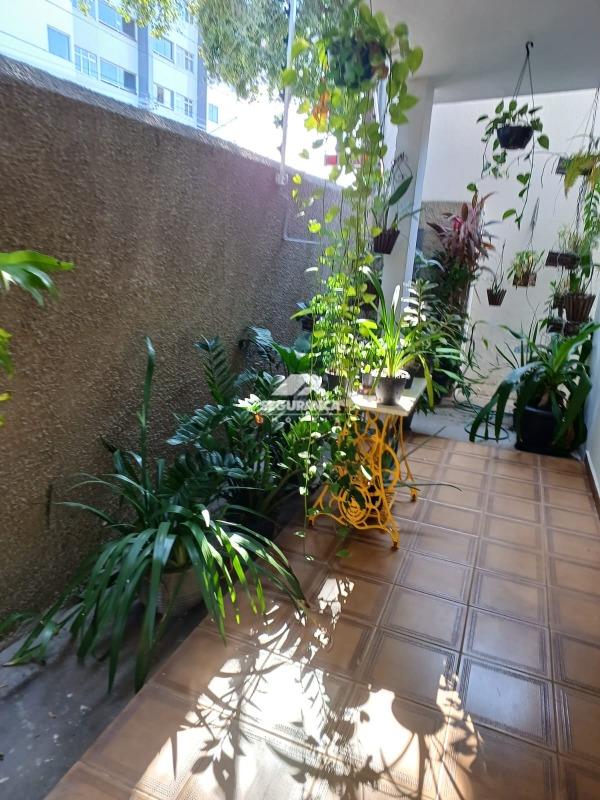 Casa à venda no Centro: