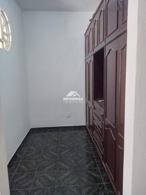 Casa à venda no JK I: 