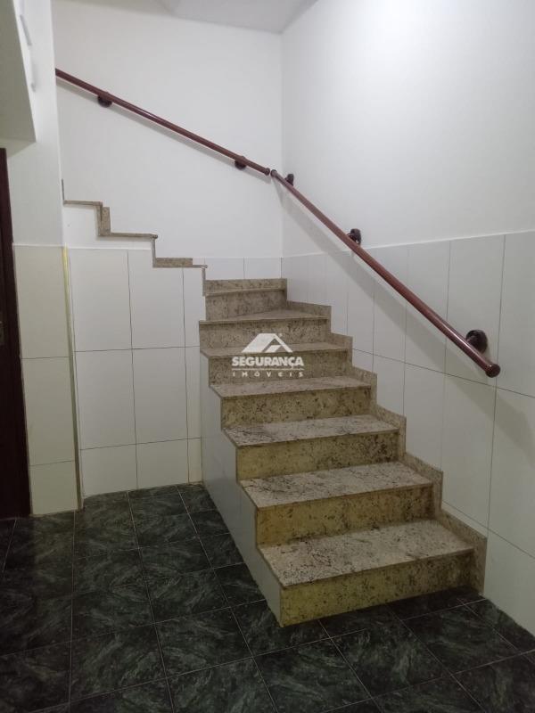 Casa à venda no JK I: 