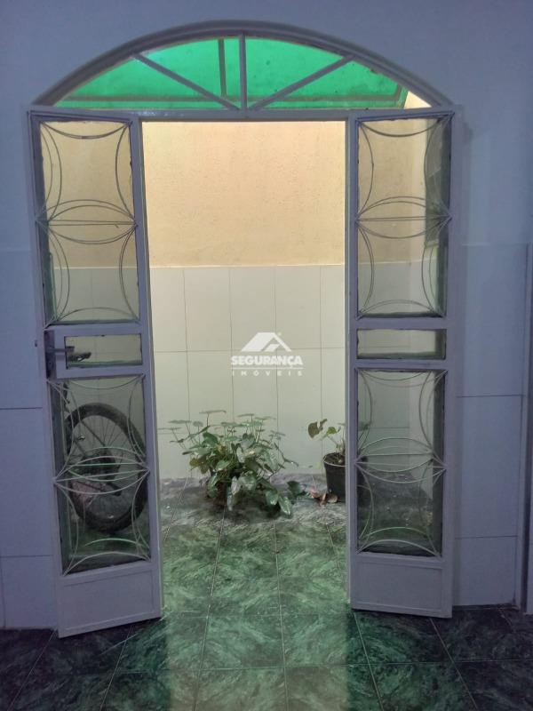 Casa à venda no JK I: 