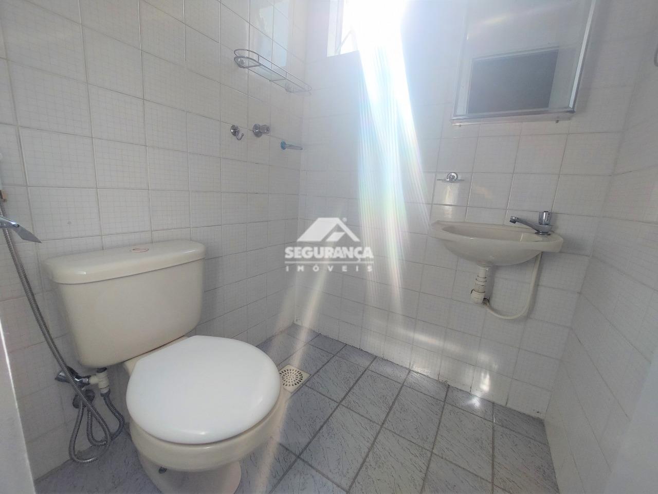 Apartamento à venda no Centro: BANHEIRO SUÍTE 