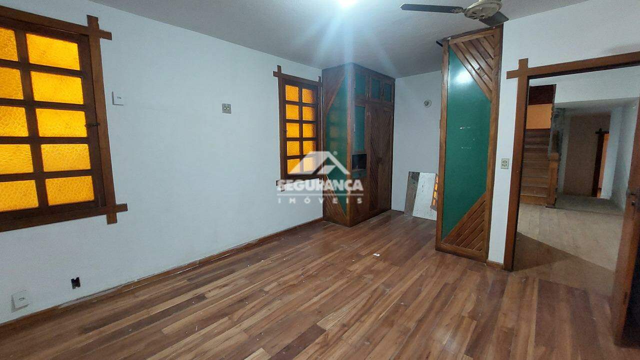 Casa para aluguel no Esplanada: SUÍTE (1)