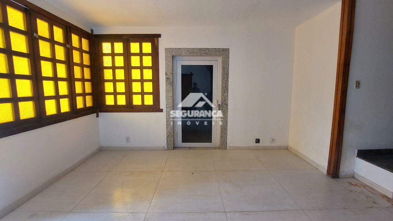 Casa para aluguel no Esplanada: ELEVADOR