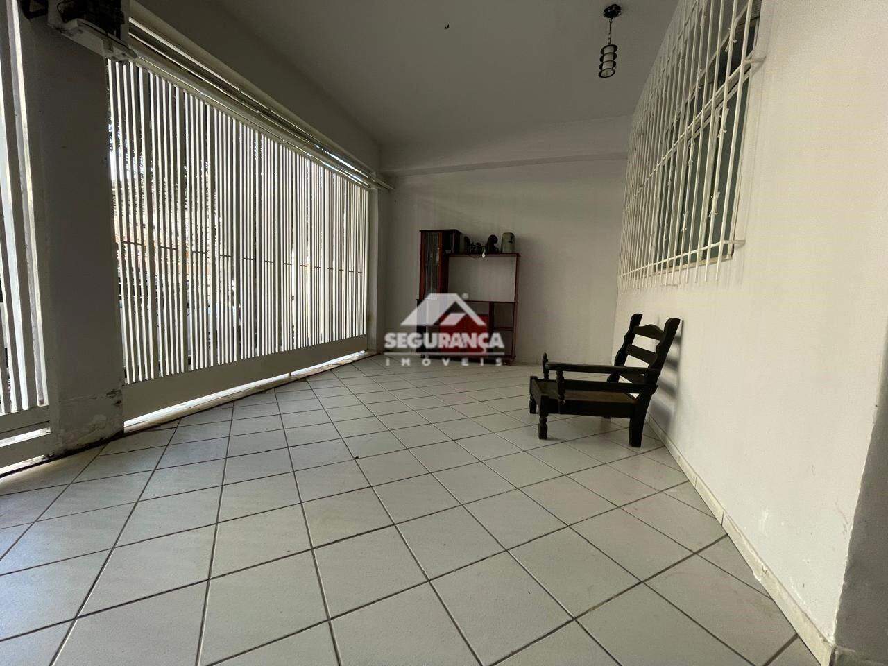Casa à venda no Lourdes: 