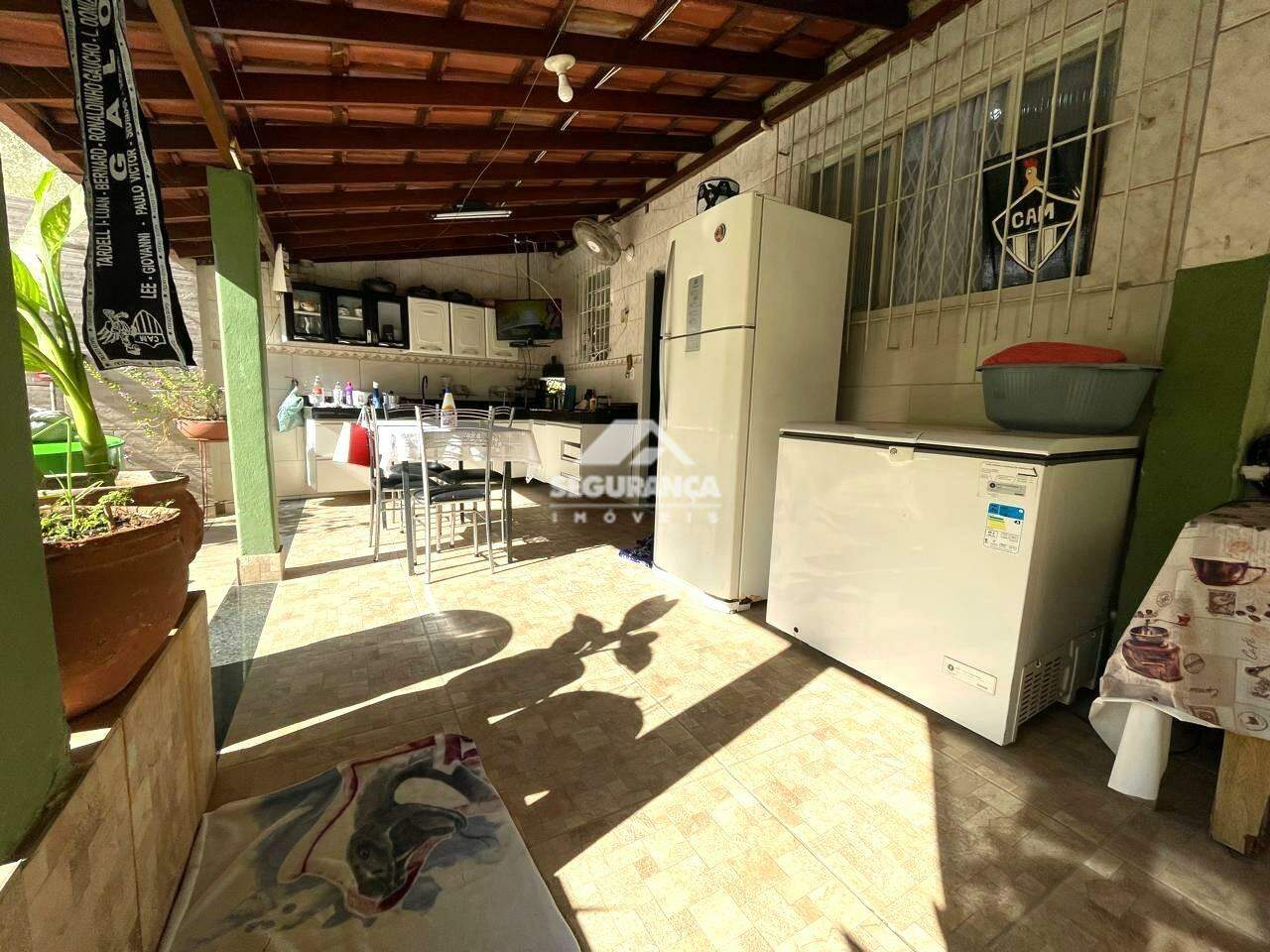 Casa à venda no Lourdes: 