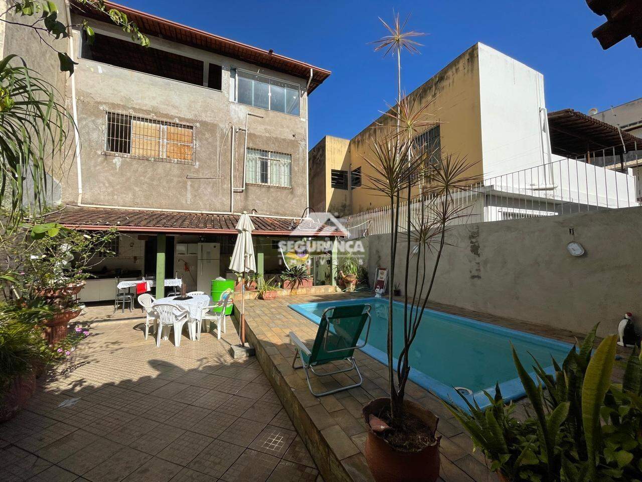 Casa à venda no Lourdes: 