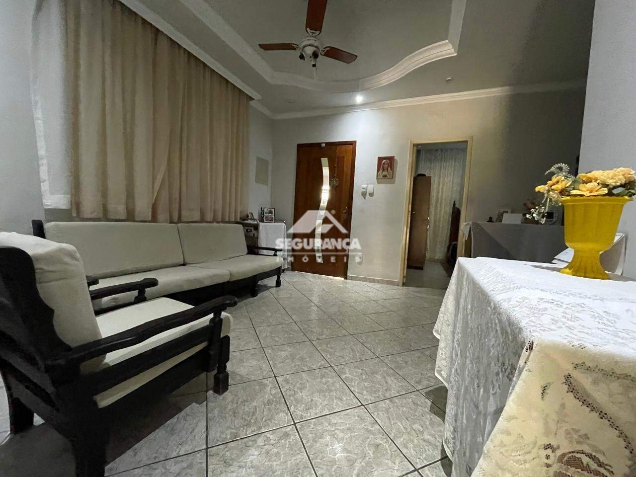Casa à venda no Lourdes: 