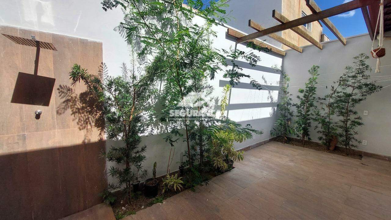 Casa à venda no Ilha dos Araújos: JARDIM