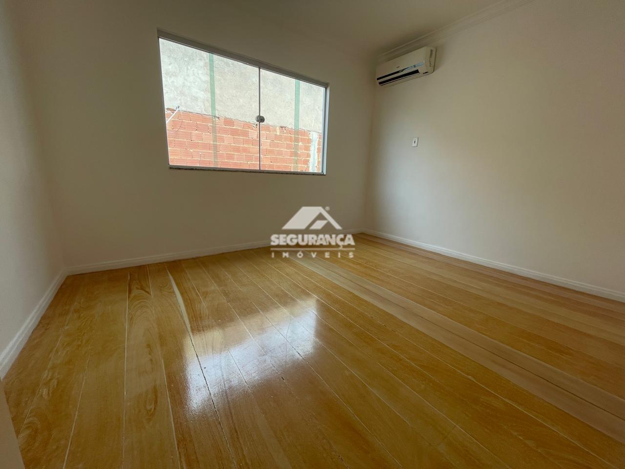 Casa à venda no GRA DUQUESA: 