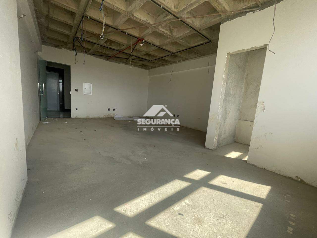 Sala à venda no Centro: 