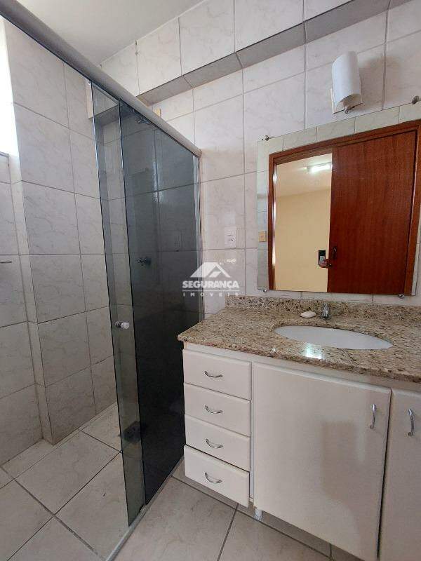 Apartamento para aluguel no ESPLANADINHA: BANHEIRO DA SUÍTE 
