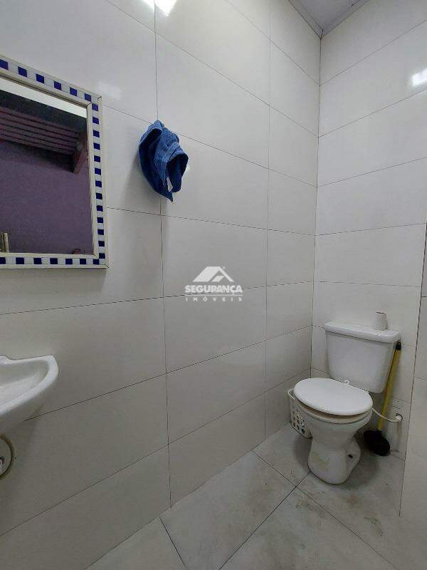 Galpão para aluguel no SANTA TEREZINHA: BANHEIRO (2)