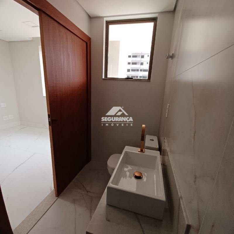 Apartamento à venda no Esplanada: