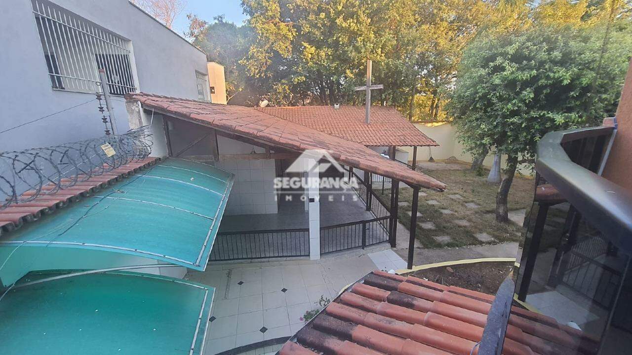 Casa à venda no Centro: 