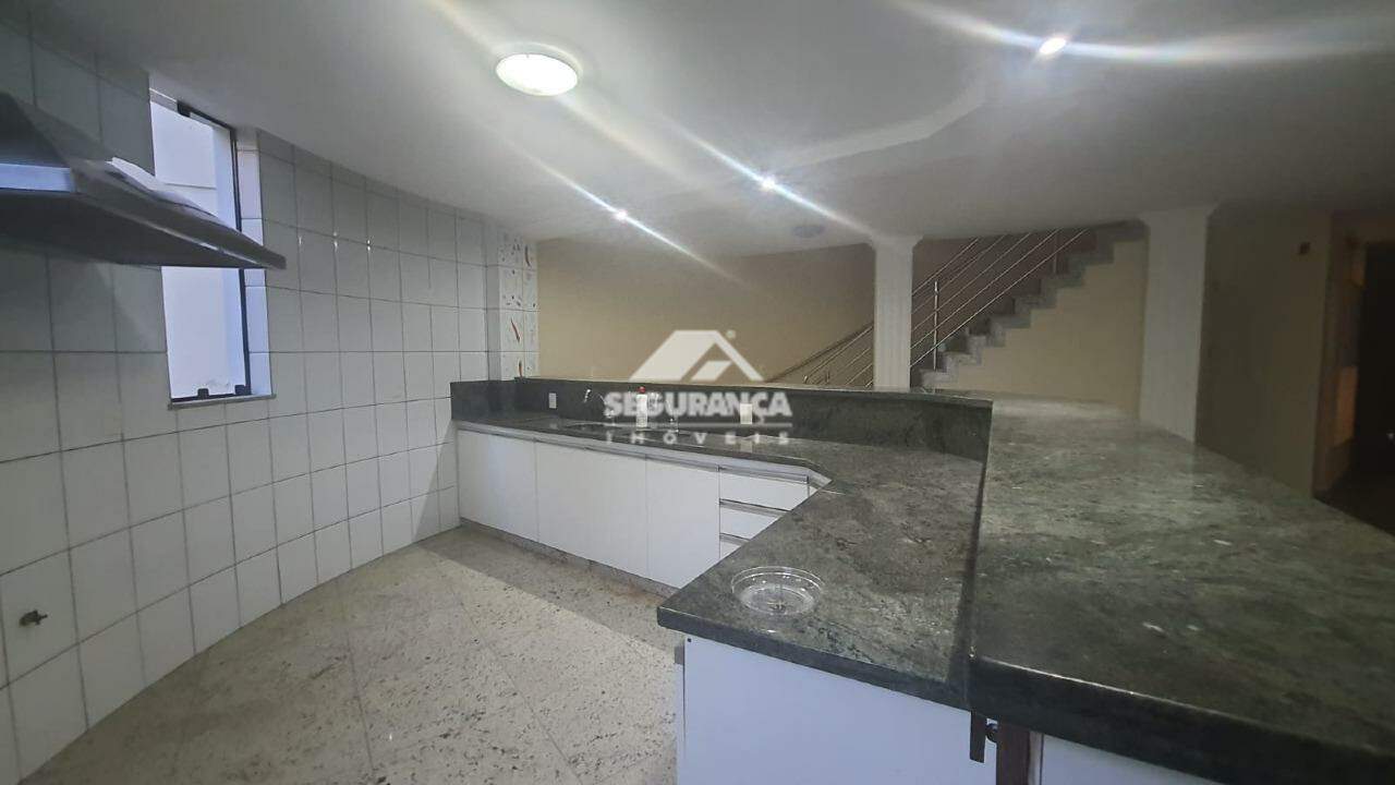 Casa à venda no Centro: