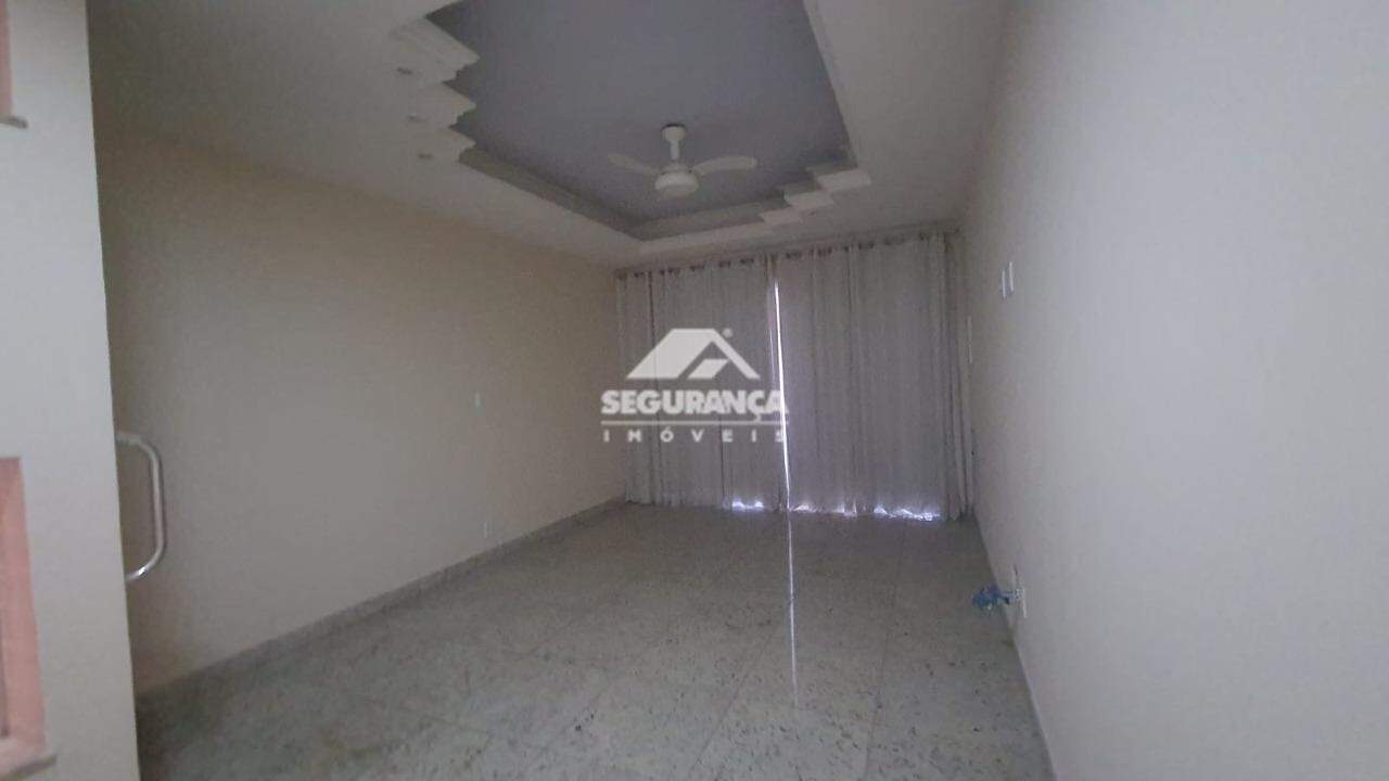 Casa à venda no Centro: