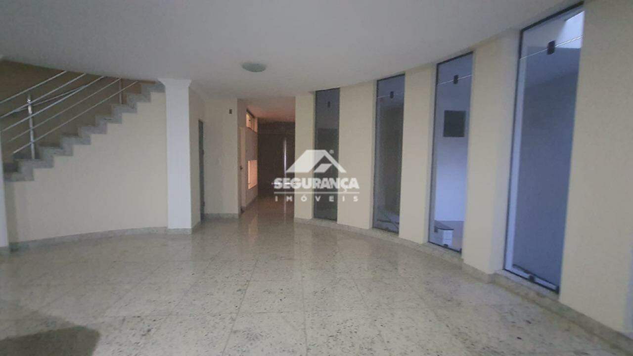 Casa à venda no Centro: