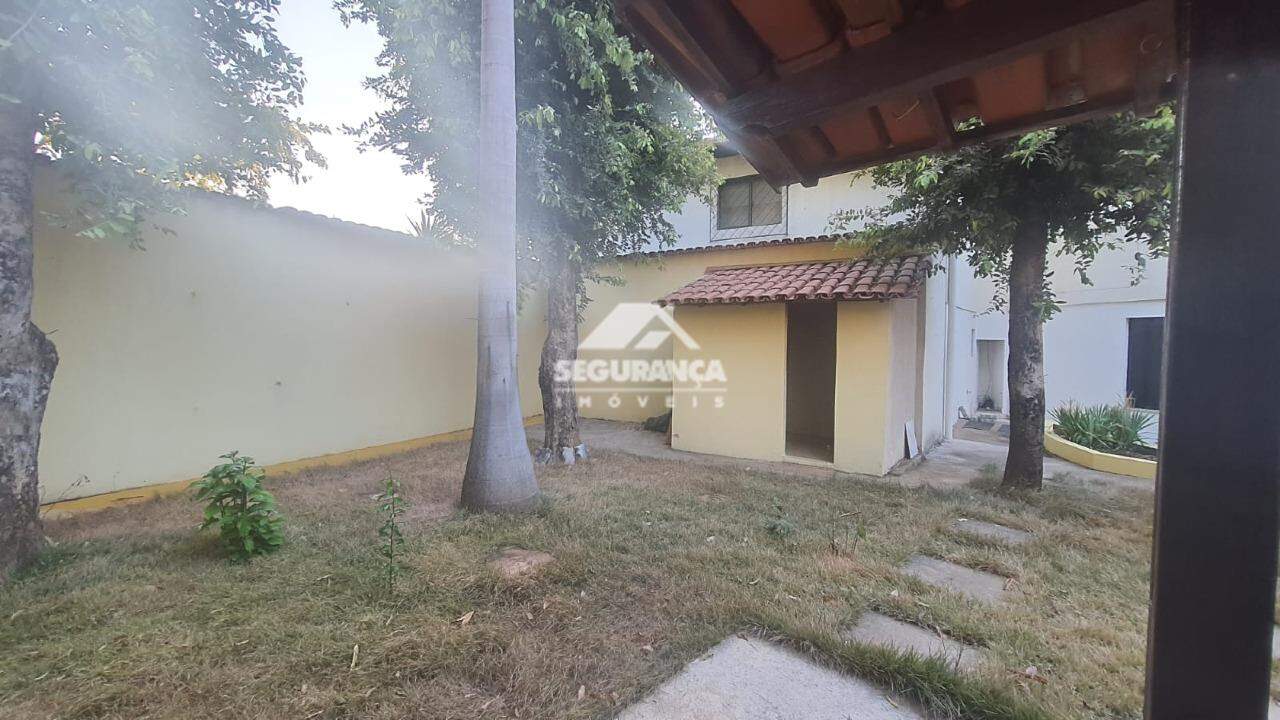 Casa à venda no Centro: