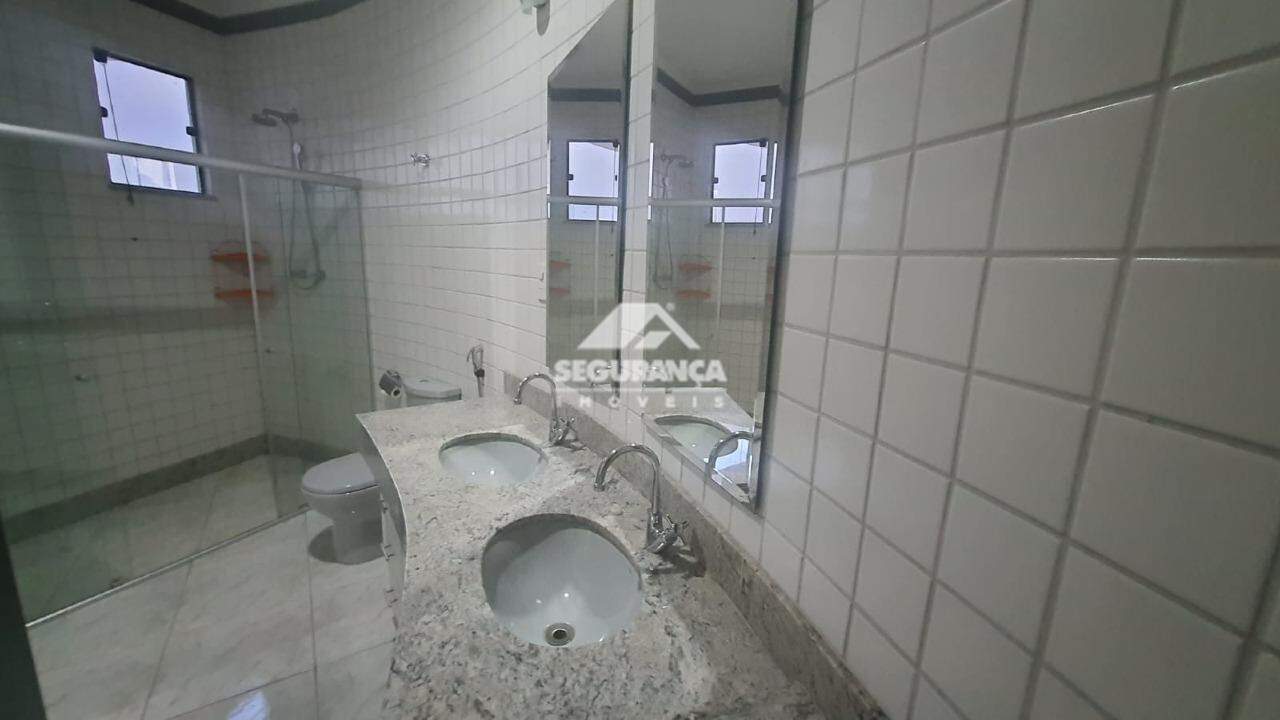 Casa à venda no Centro: