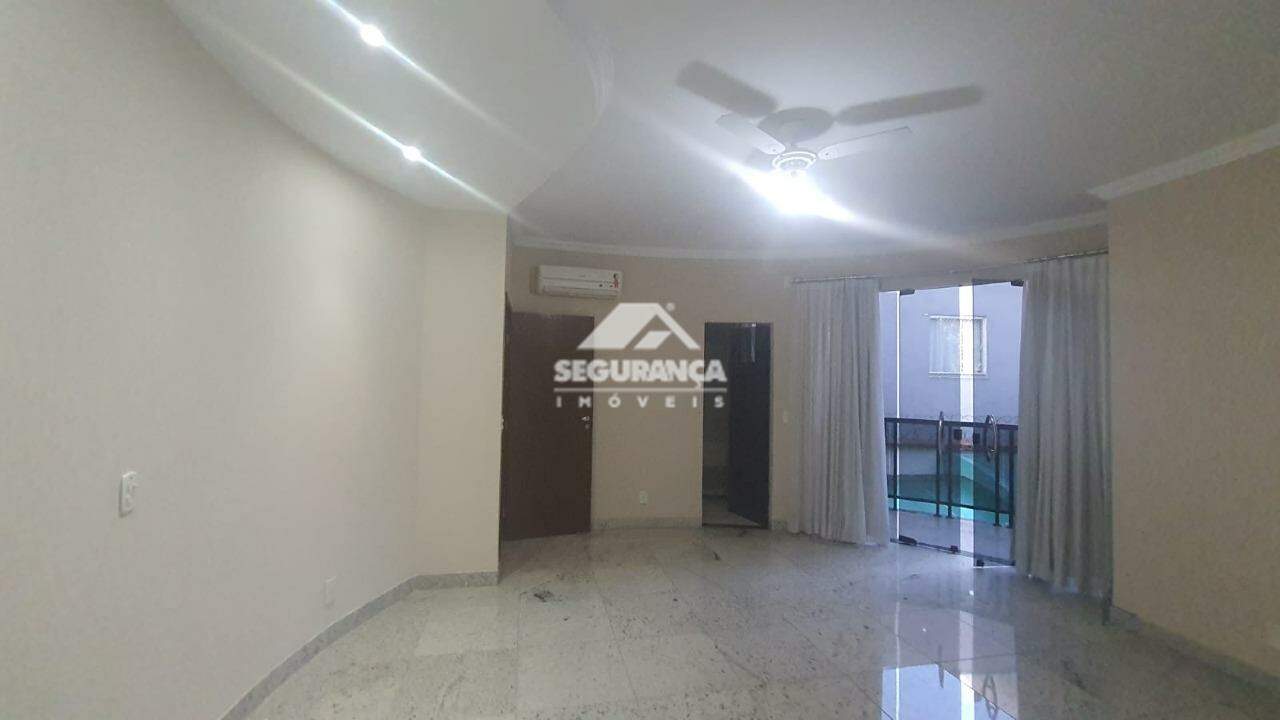 Casa à venda no Centro: