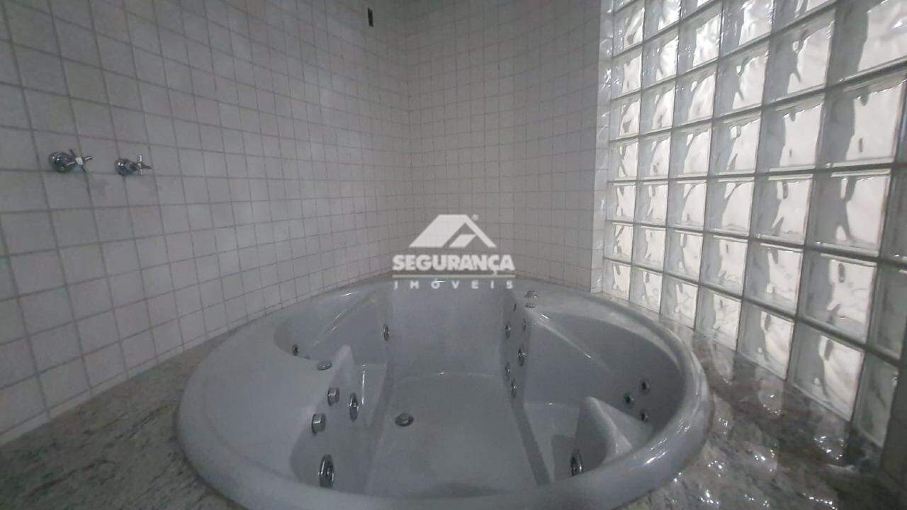 Casa à venda no Centro: