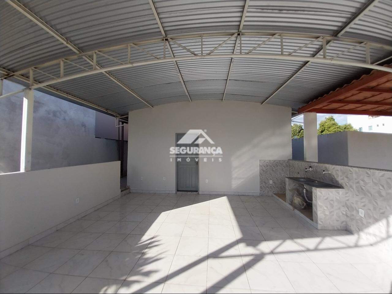 Casa para aluguel no São Pedro: TERRAÇO