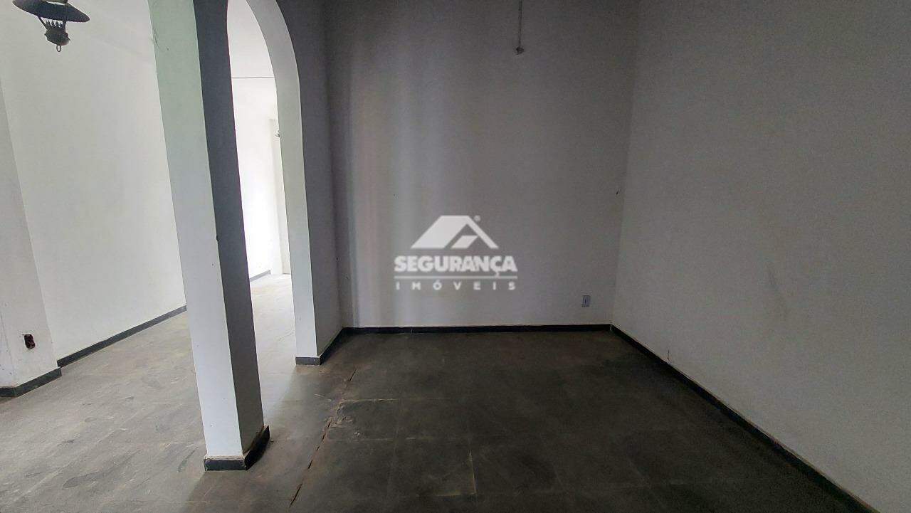 Casa comercial para aluguel no Centro: SALA