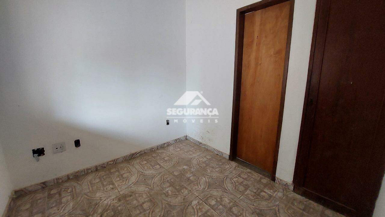 Casa comercial para aluguel no Centro: SUÍTE (3)