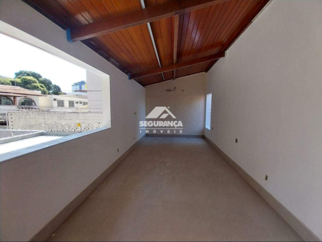 Casa comercial para aluguel no Centro: QUARTO (2)