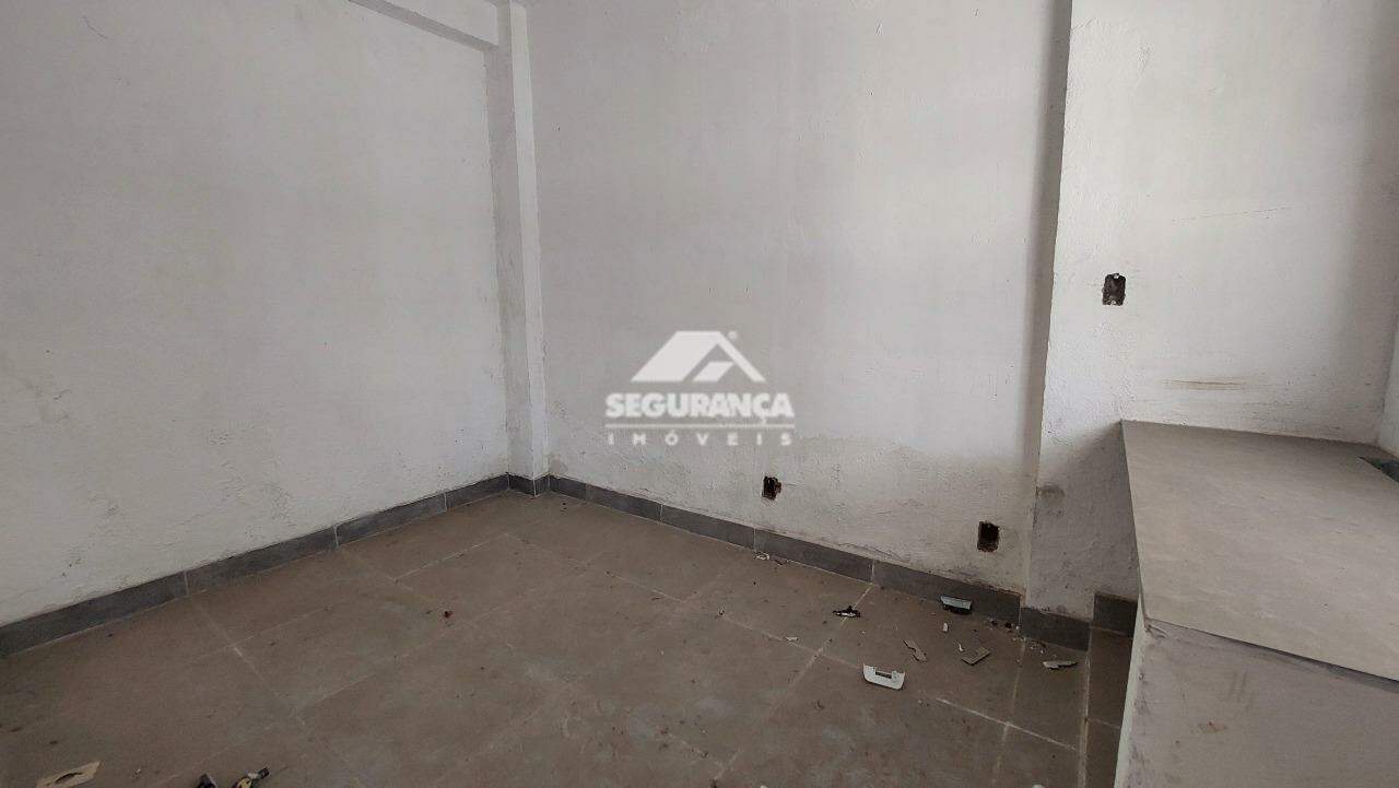 Casa comercial para aluguel no Centro: QUARTO (4)