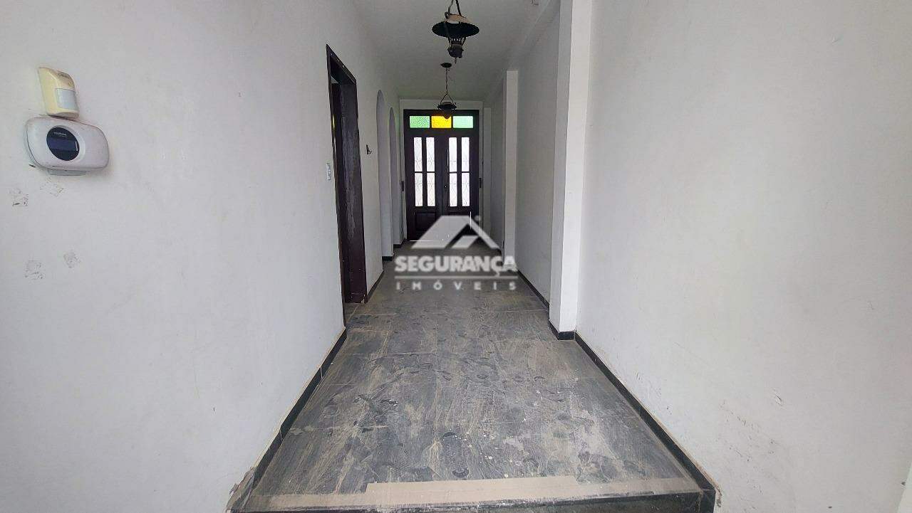 Casa comercial para aluguel no Centro: HALL