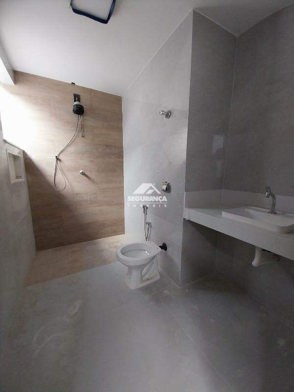 Casa comercial para aluguel no Centro: BANHEIRO SOCIAL