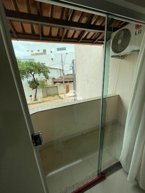 Casa à venda no LAGOA SANTA: 