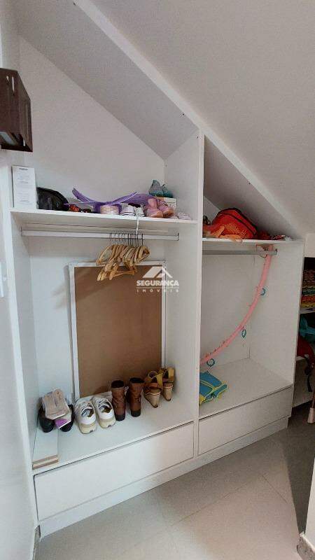 Casa à venda no Ilha dos Araújos: CLOSET SUITE (1)