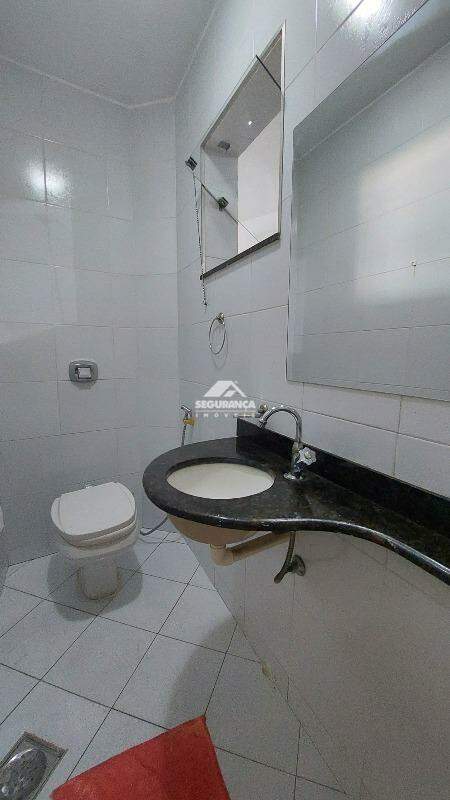 Casa para aluguel no Centro: LAVABO