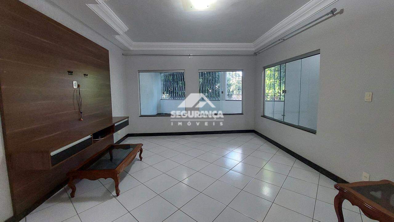 Casa para aluguel no Centro: SALA 