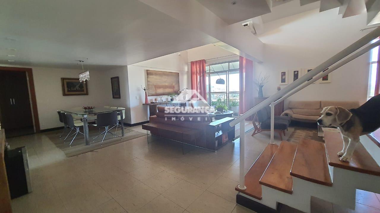 Apartamento cobertura à venda no Centro: 