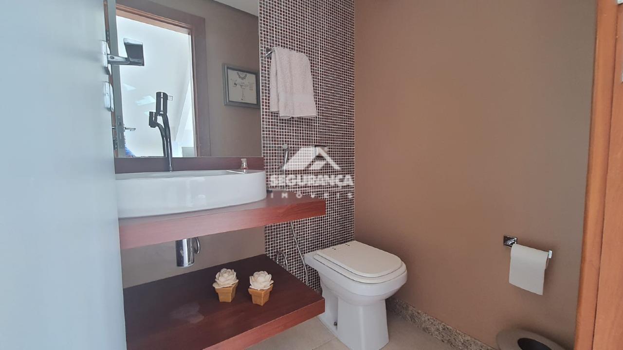 Apartamento cobertura à venda no Centro: 