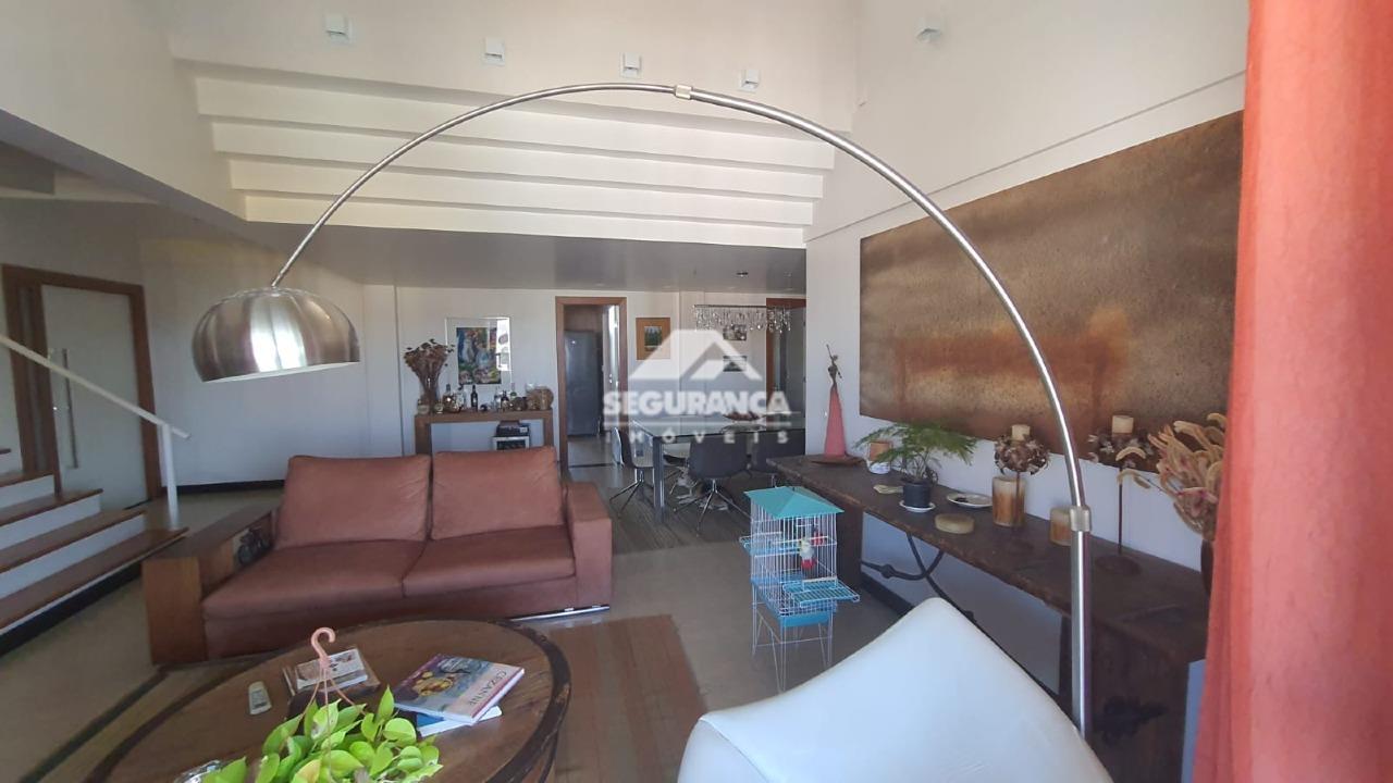 Apartamento cobertura à venda no Centro: 