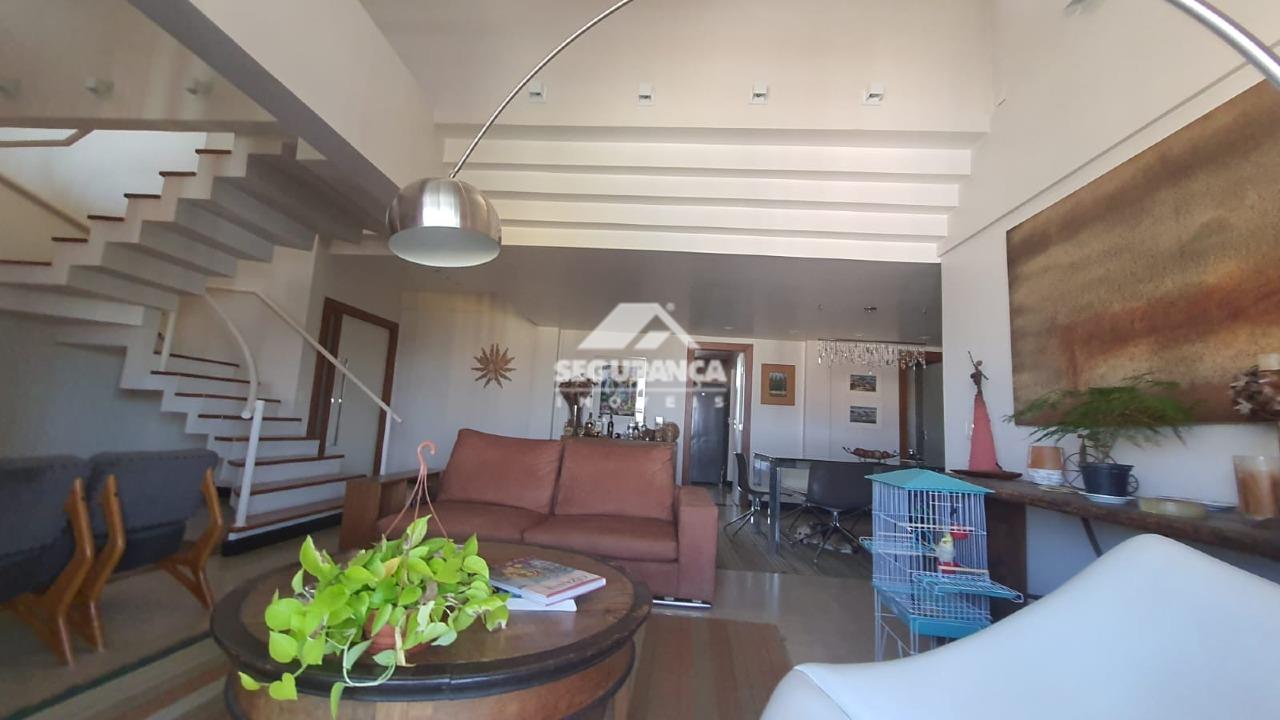 Apartamento cobertura à venda no Centro: 