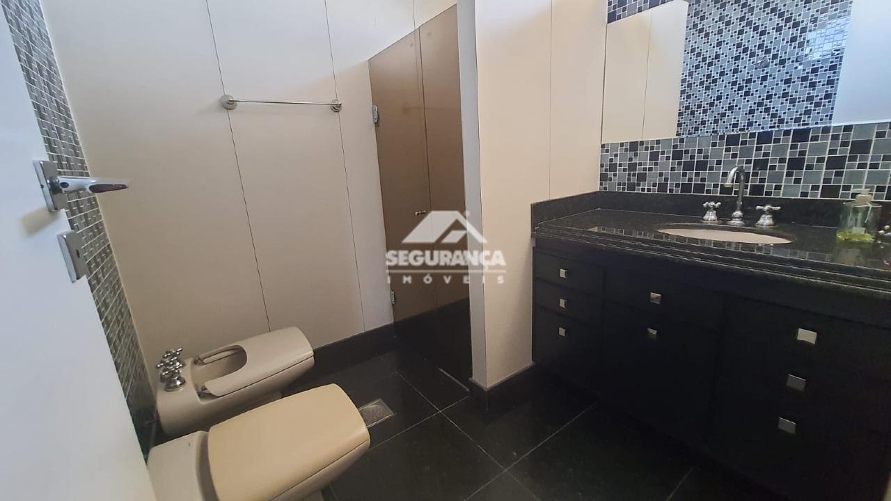 Apartamento cobertura à venda no Centro: 