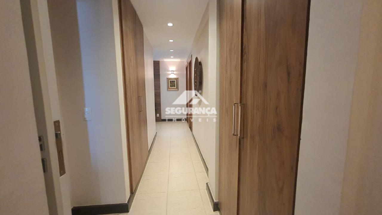 Apartamento cobertura à venda no Centro: 