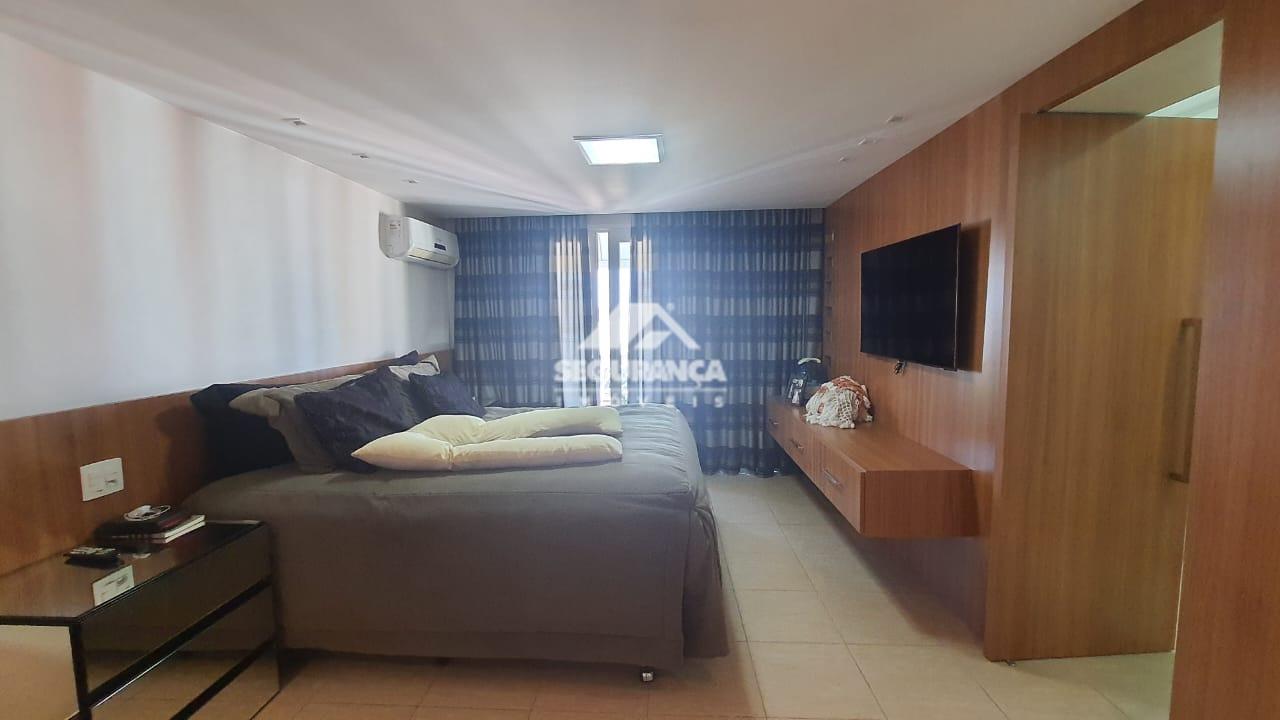 Apartamento cobertura à venda no Centro: 